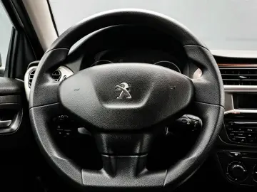 Peugeot 301