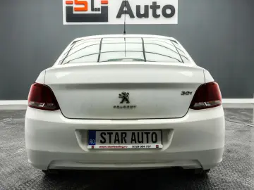 Peugeot 301