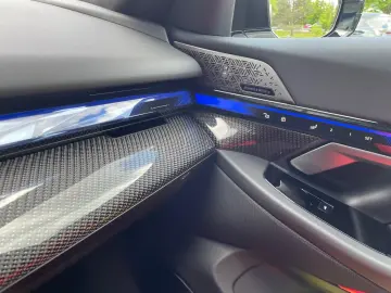 BMW M5 Sedan White-RED-Carbon Pano