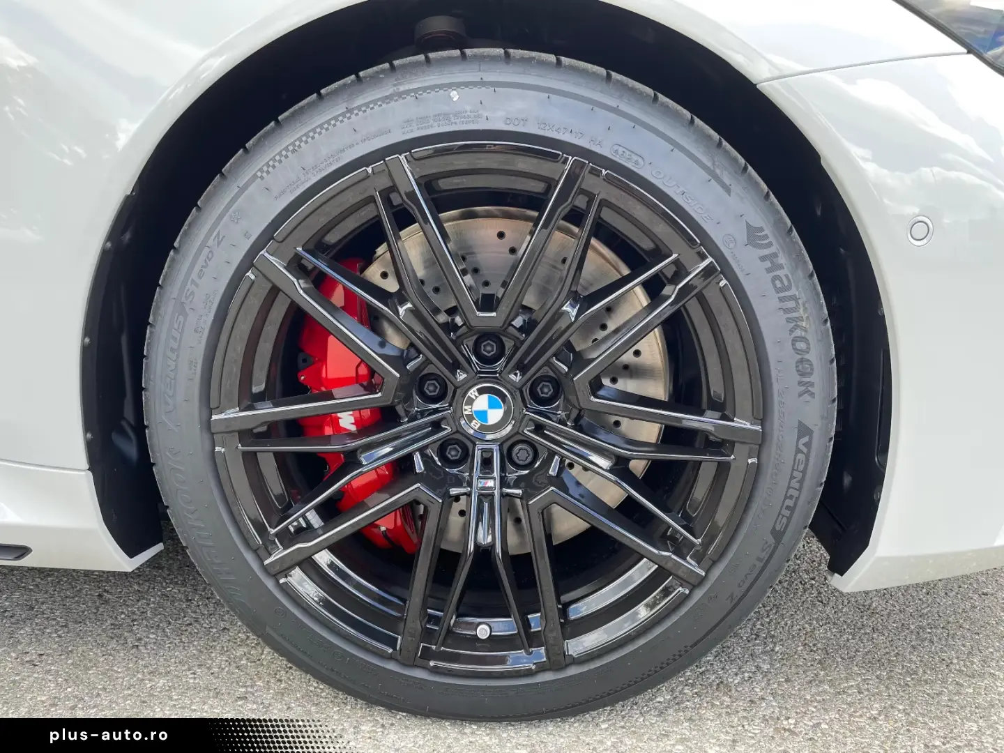 BMW M5 Sedan White-RED-Carbon Pano