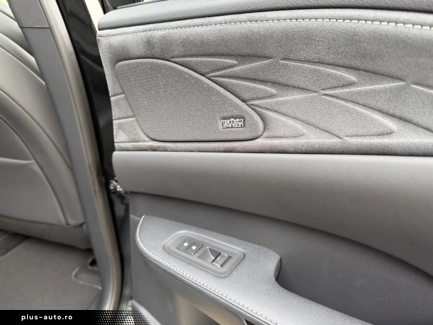 Lexus RX 500 F Sport.DIRECT4