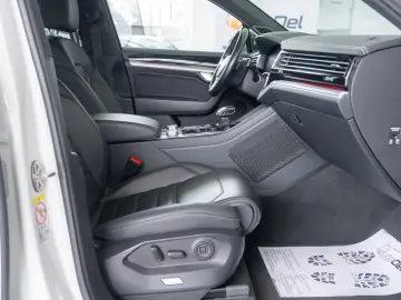 Volkswagen Touareg 3.0tdi