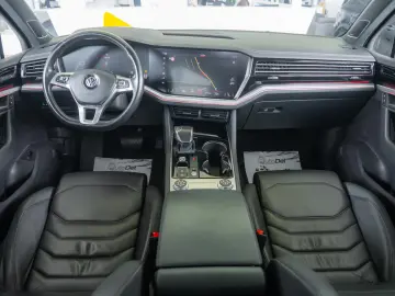 Volkswagen Touareg 3.0tdi