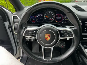 Porsche Cayenne Coupe