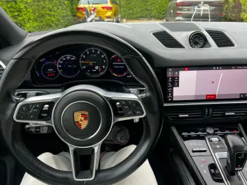 Porsche Cayenne Coupe