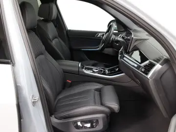 BMW X5 50 e xDrive 360 H&K Masaj Pano