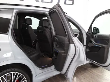 BMW X5 50 e xDrive 360 H&K Masaj Pano