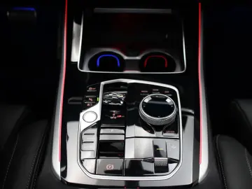 BMW X5 50 e xDrive 360 H&K Masaj Pano