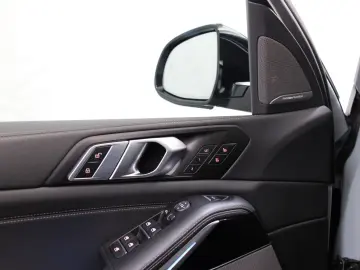 BMW X5 50 e xDrive 360 H&K Masaj Pano