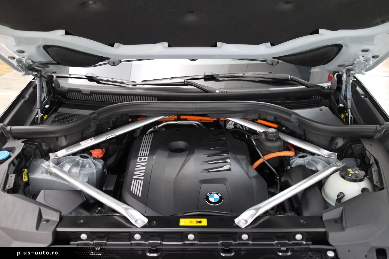 BMW X5 50 e xDrive 360 H&K Masaj Pano