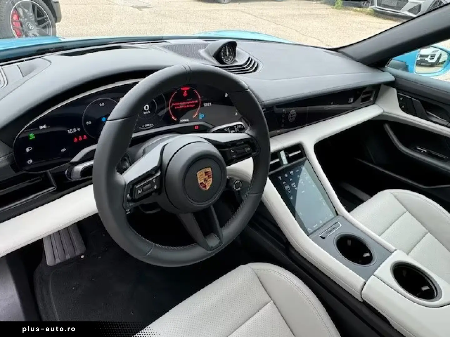 Porsche Taycan Cross Turismo 4 Pano 21  HUD BOSE