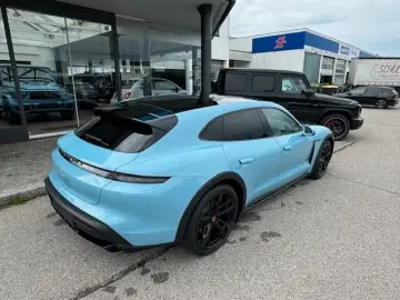 Porsche Taycan Cross Turismo 4 Pano 21  HUD BOSE