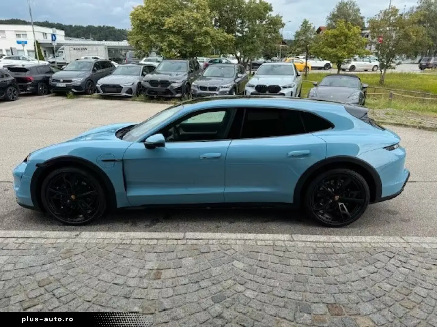 Porsche Taycan Cross Turismo 4 Pano 21  HUD BOSE