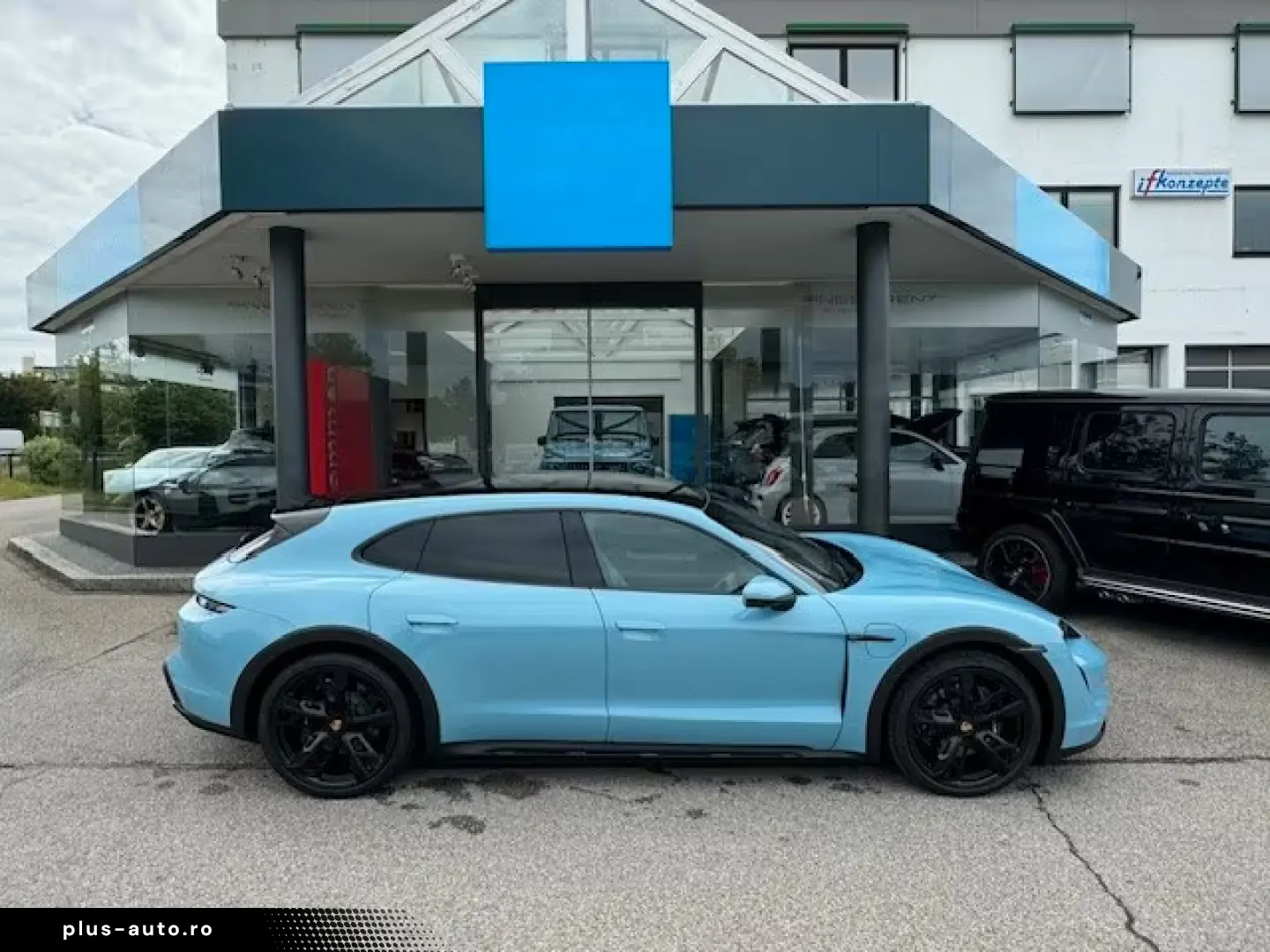 Porsche Taycan Cross Turismo 4 Pano 21  HUD BOSE