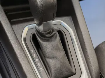 Renault Clio V full hybrid 145 cp