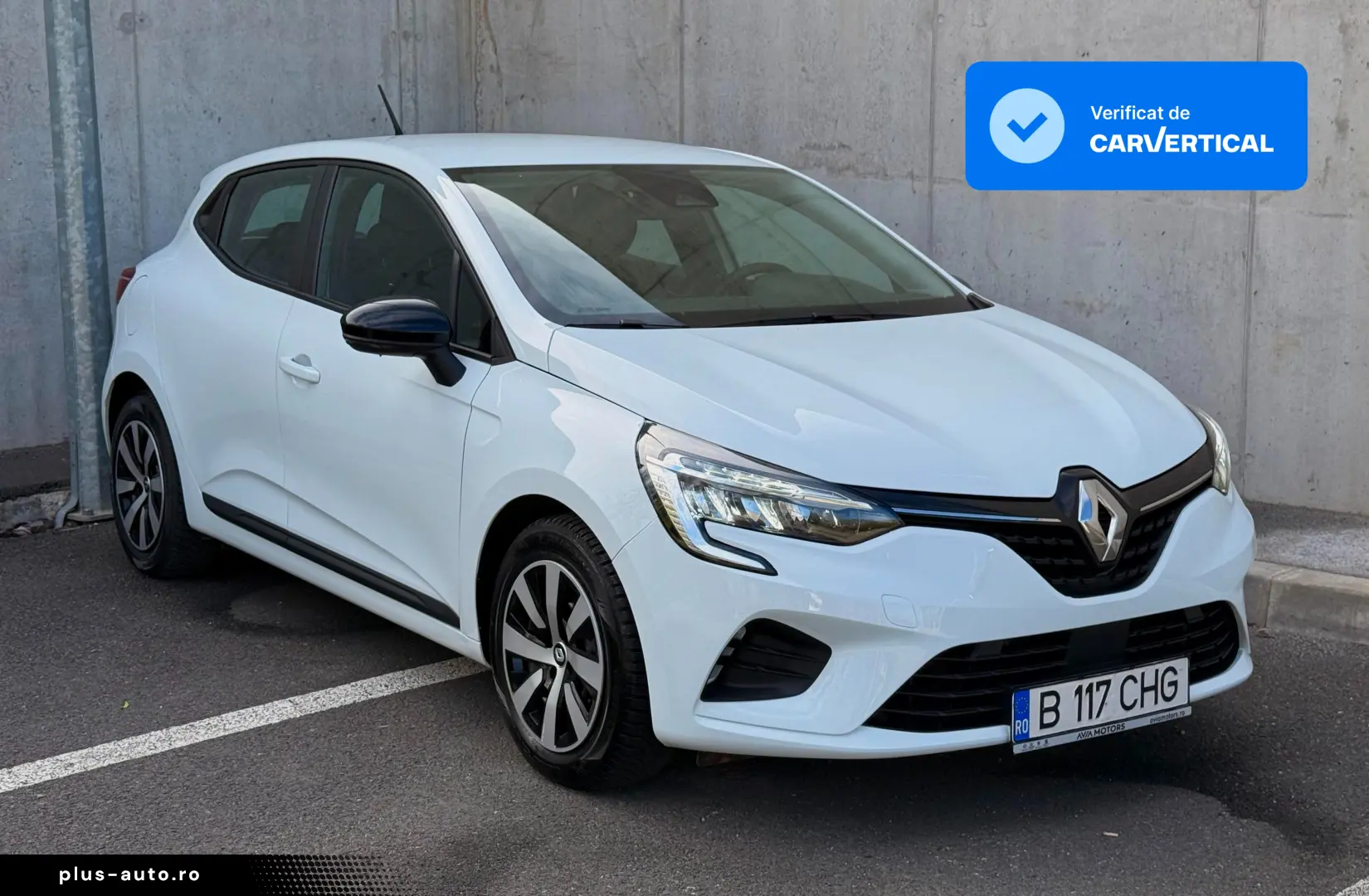 Renault Clio V full hybrid 145 cp