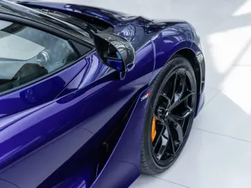 MCLAREN 720S 4.0 V8 Performance   Lantana Purple   MSO B