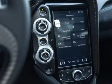 MCLAREN 720S 4.0 V8 Performance   Lantana Purple   MSO B