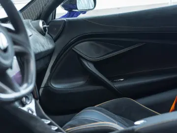 MCLAREN 720S 4.0 V8 Performance   Lantana Purple   MSO B