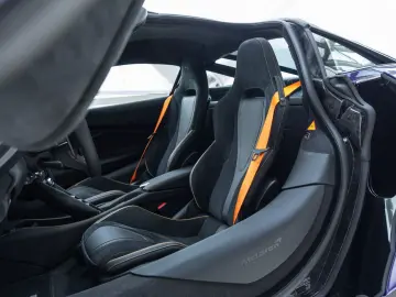 MCLAREN 720S 4.0 V8 Performance   Lantana Purple   MSO B