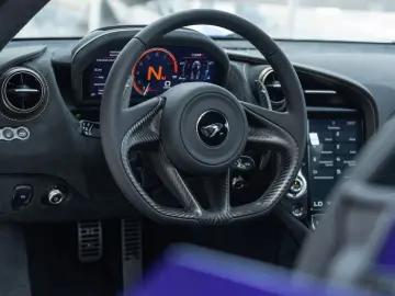 MCLAREN 720S 4.0 V8 Performance   Lantana Purple   MSO B