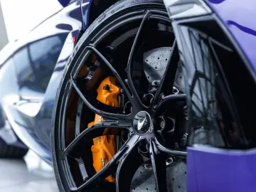 MCLAREN 720S 4.0 V8 Performance   Lantana Purple   MSO B