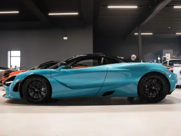 MCLAREN 720S Spider-B&W-McLaren Perf. Plus Pack-Steuer!