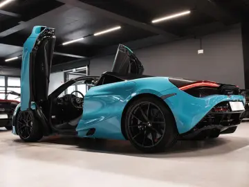 MCLAREN 720S Spider-B&W-McLaren Perf. Plus Pack-Steuer!