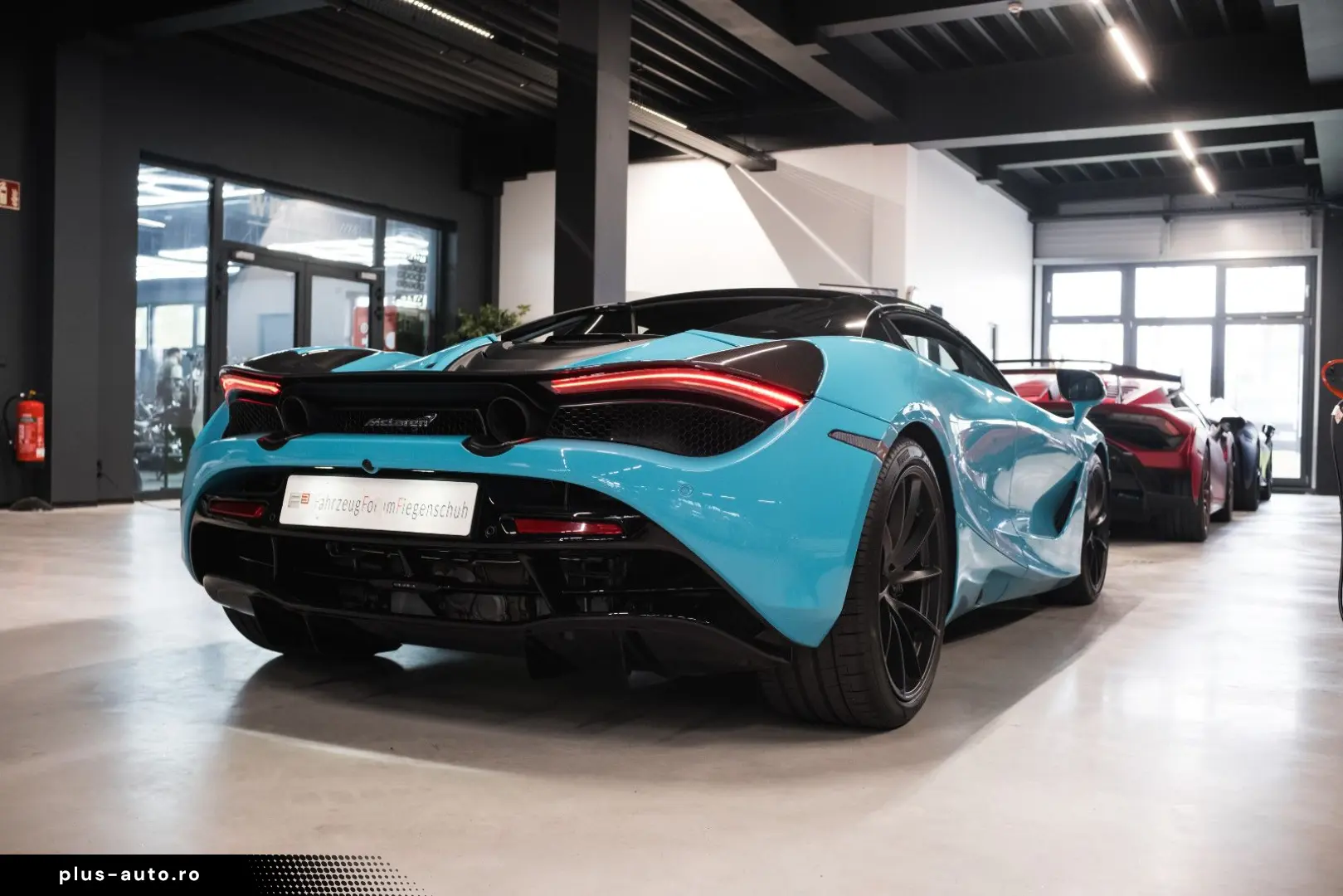 MCLAREN 720S Spider-B&W-McLaren Perf. Plus Pack-Steuer!