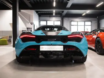 MCLAREN 720S Spider-B&W-McLaren Perf. Plus Pack-Steuer!