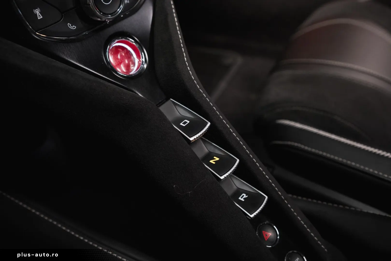 MCLAREN 720S Spider-B&W-McLaren Perf. Plus Pack-Steuer!