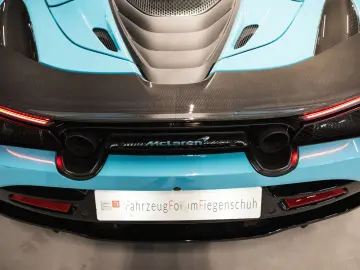 MCLAREN 720S Spider-B&W-McLaren Perf. Plus Pack-Steuer!