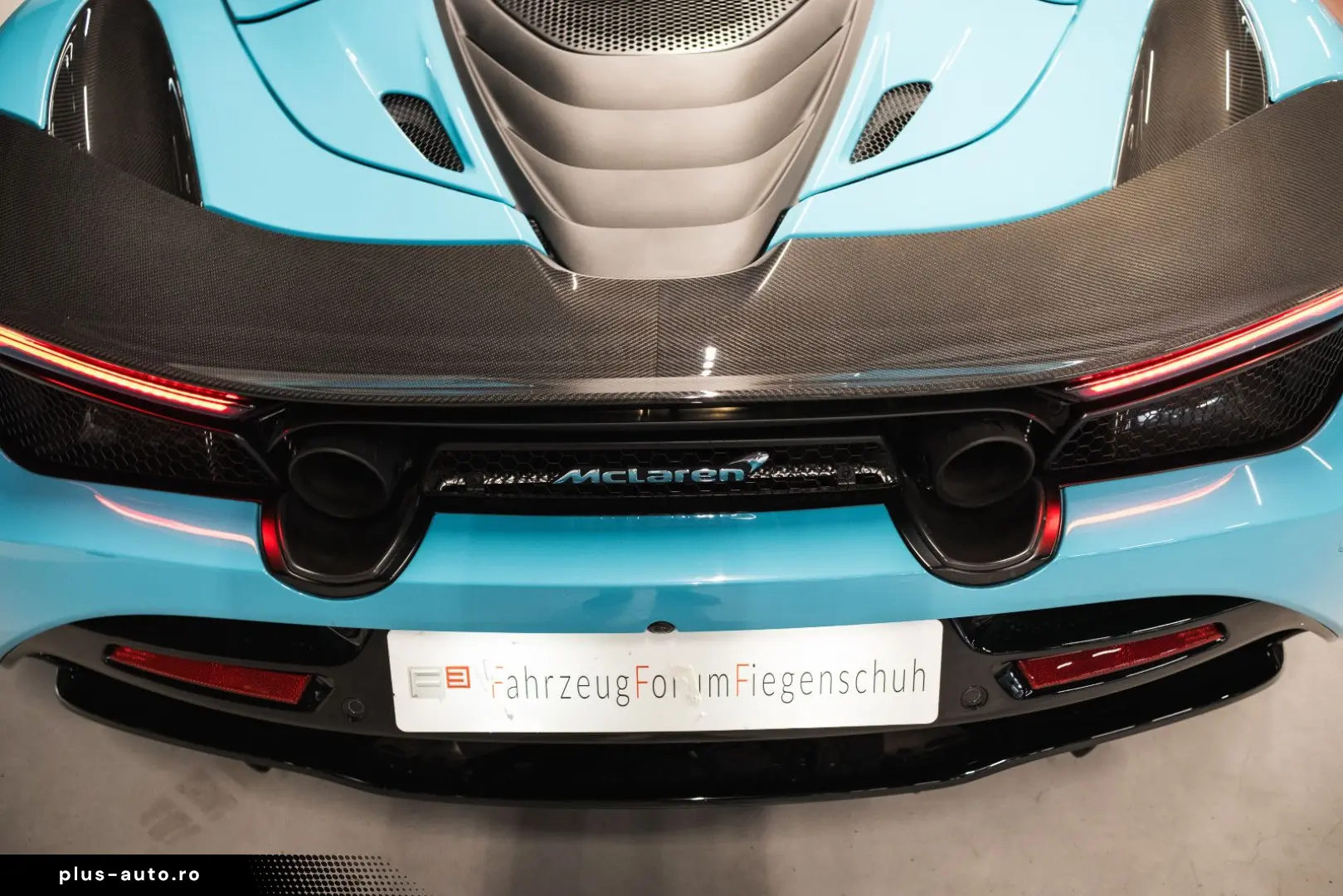 MCLAREN 720S Spider-B&W-McLaren Perf. Plus Pack-Steuer!