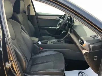 Seat Leon 1.5eTSI  150CP  DSG  LED  Navi  Camera  Cockpit  D