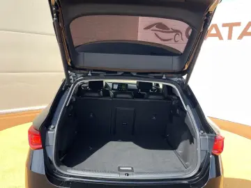 Seat Leon 1.5eTSI  150CP  DSG  LED  Navi  Camera  Cockpit  D