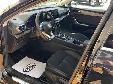 Seat Leon 1.5eTSI  150CP  DSG  LED  Navi  Camera  Cockpit  D