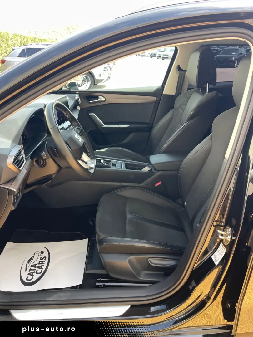 Seat Leon 1.5eTSI  150CP  DSG  LED  Navi  Camera  Cockpit  D