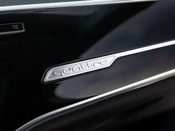 Audi A8 55 TFSI quattro Tiptronic