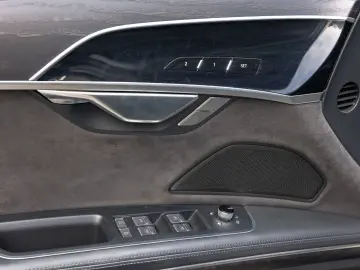 Audi A8 55 TFSI quattro Tiptronic