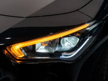 Mercedes-Benz Cla-250