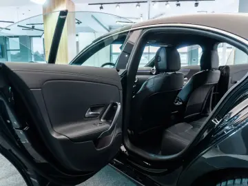 Mercedes-Benz Cla-250