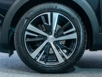 Peugeot 3008 GT • 1.5 BlueHDi • TVA Deductibil • Leasing • R