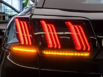 Peugeot 3008 GT • 1.5 BlueHDi • TVA Deductibil • Leasing • R