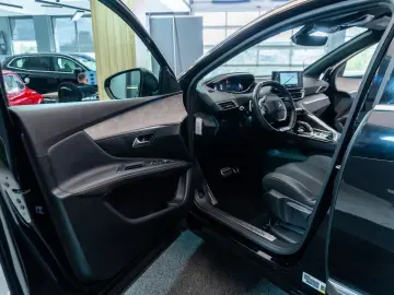 Peugeot 3008 GT • 1.5 BlueHDi • TVA Deductibil • Leasing • R