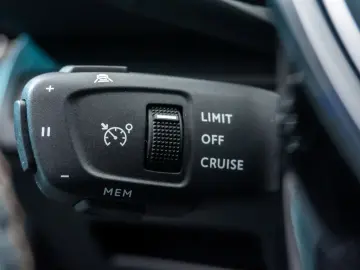 Peugeot 3008 GT • 1.5 BlueHDi • TVA Deductibil • Leasing • R