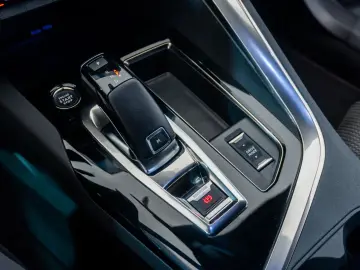 Peugeot 3008 GT • 1.5 BlueHDi • TVA Deductibil • Leasing • R