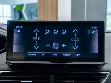 Peugeot 3008 GT • 1.5 BlueHDi • TVA Deductibil • Leasing • R