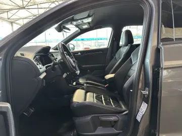 VW T-Roc R  4Motion Leder LED SHZ ACC Beats R.Cam