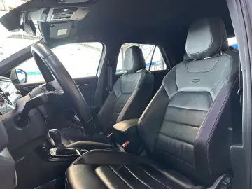 VW T-Roc R  4Motion Leder LED SHZ ACC Beats R.Cam