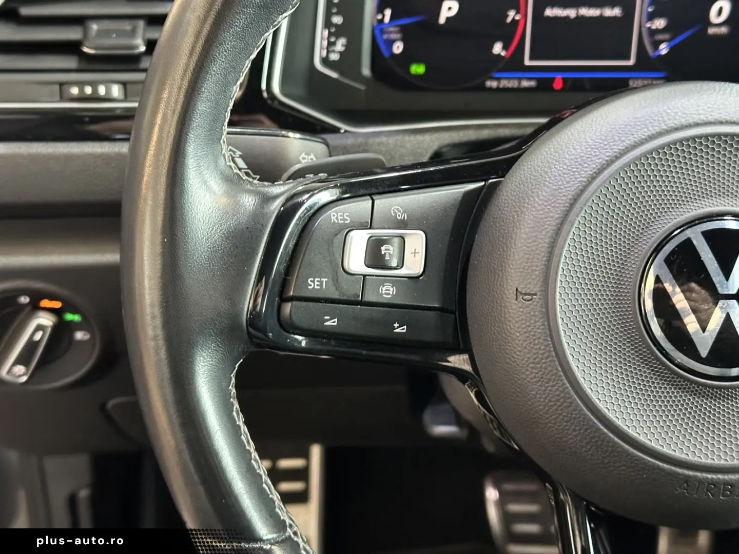 VW T-Roc R  4Motion Leder LED SHZ ACC Beats R.Cam